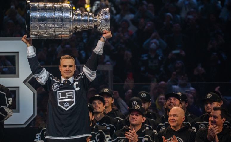 Dustin Brown reflects on U.S. Hockey Hall of Fame induction